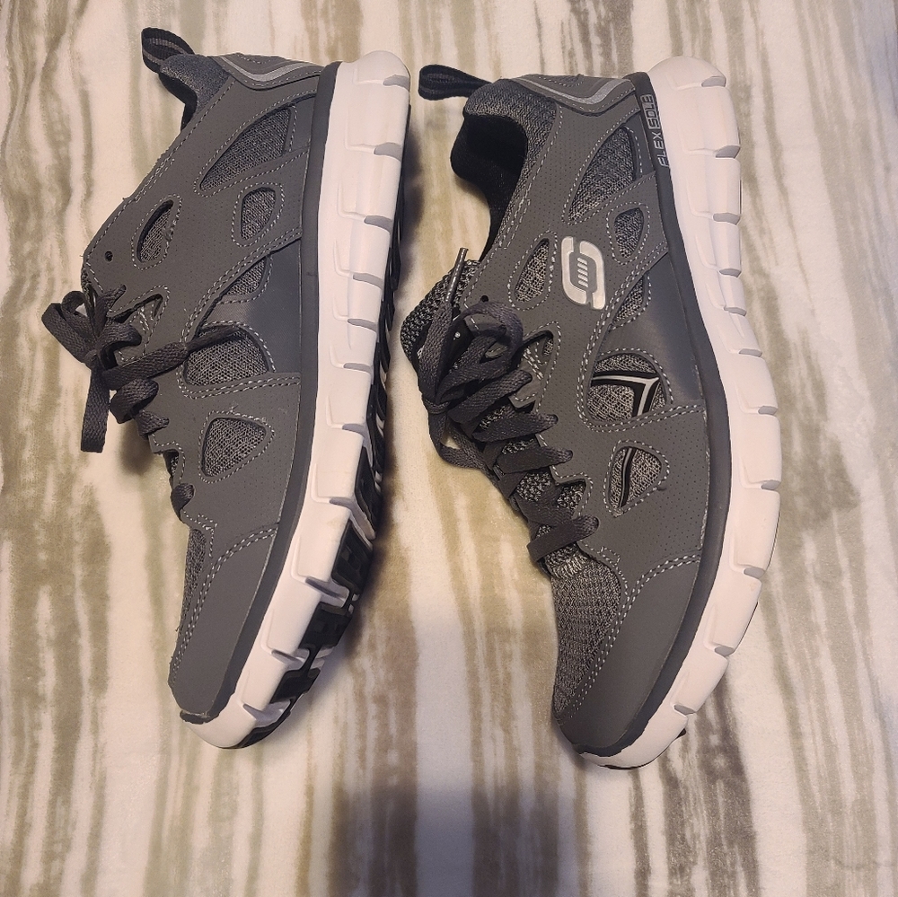 Sketchers mens shoes